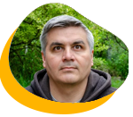 José S. 49 años